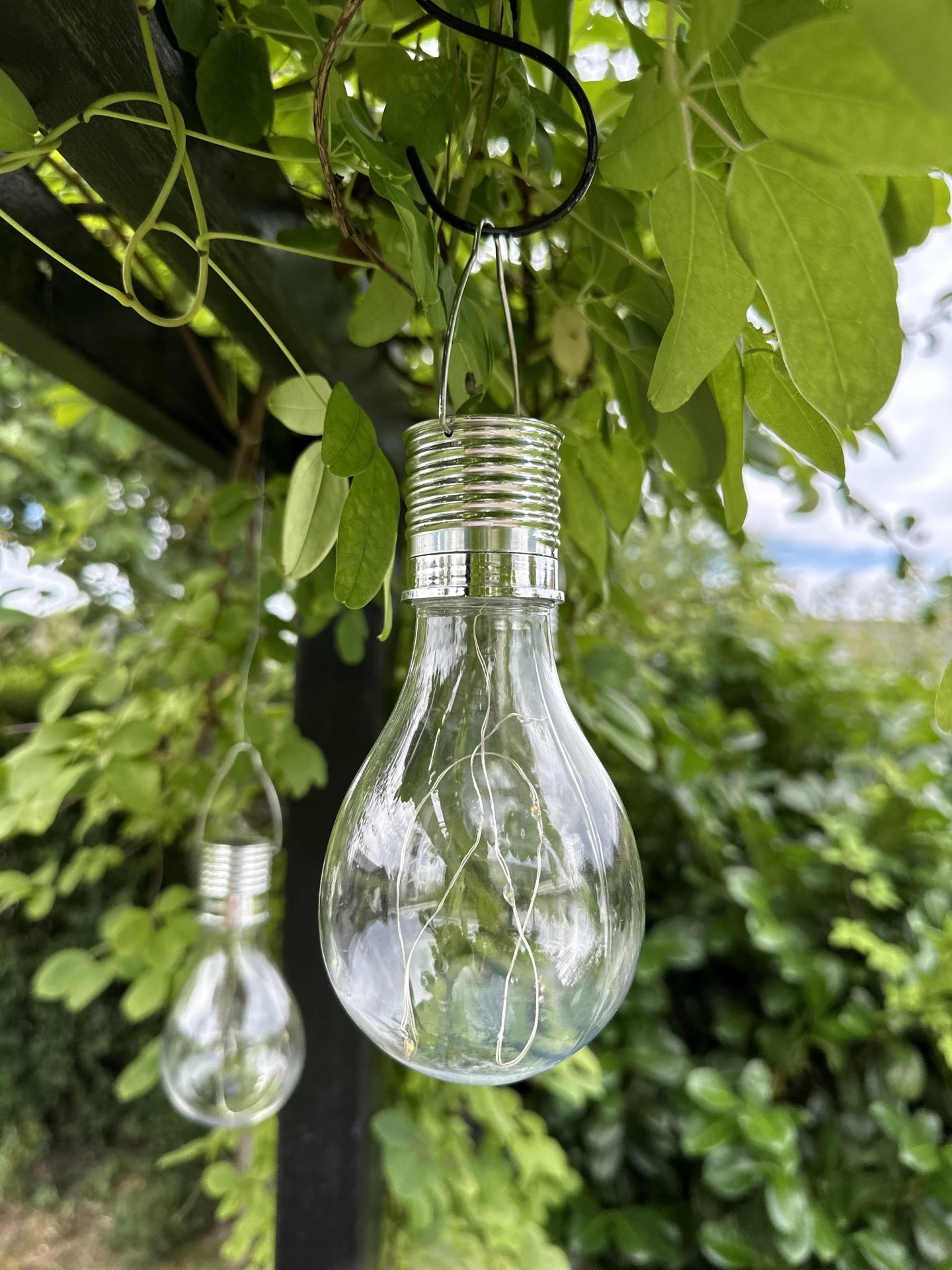 XL lyspære med solceller - Tilbud 4 stk - VIAMAJA.DK