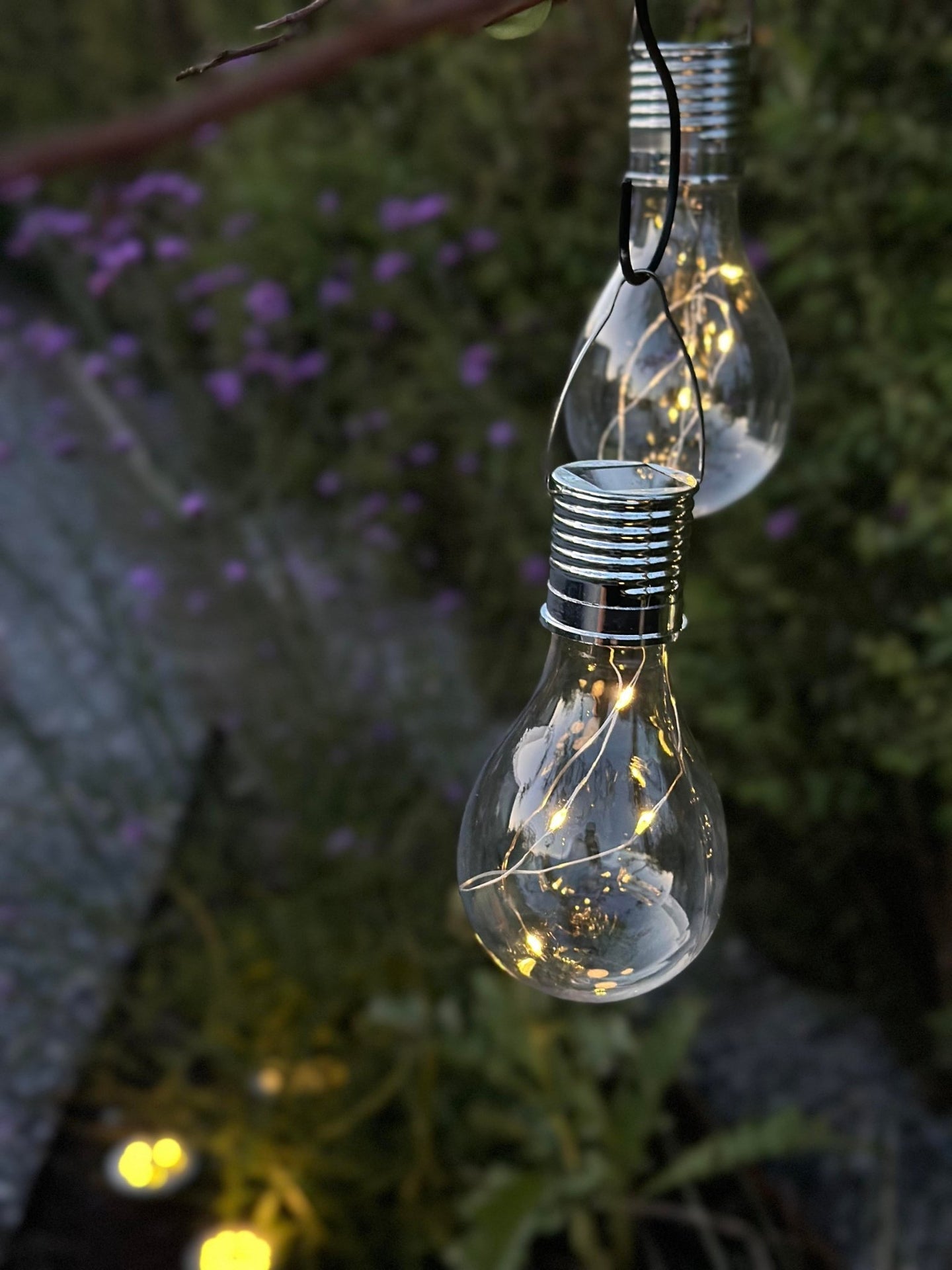 XL lyspære med solceller - Tilbud 4 stk - VIAMAJA.DK