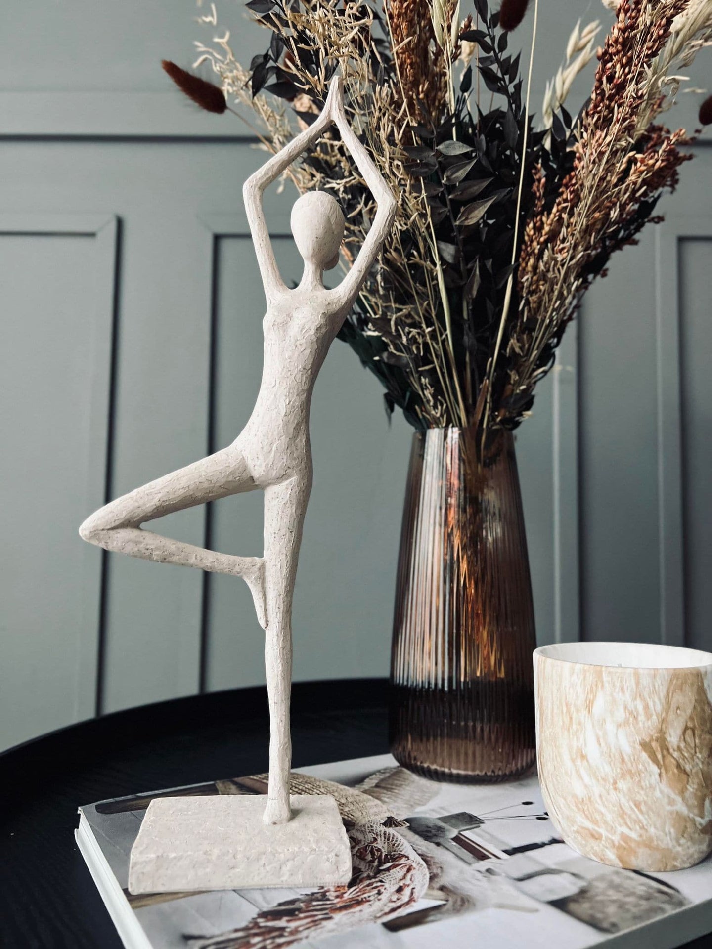 YOGA - White Lady No.2 - VIAMAJA.DK